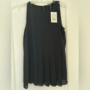 Theory pleated sleeveless black top. Size L